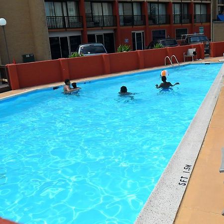 Ocean Side Inn Вирджиния-Бич Экстерьер фото