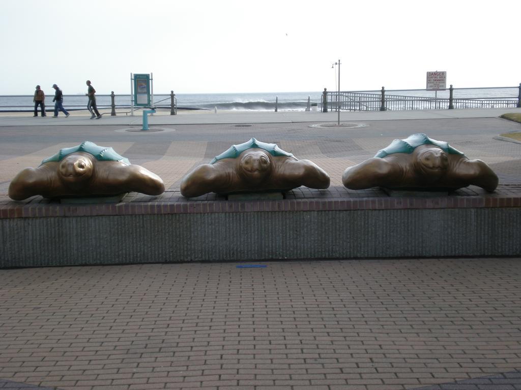Ocean Side Inn Вирджиния-Бич Экстерьер фото